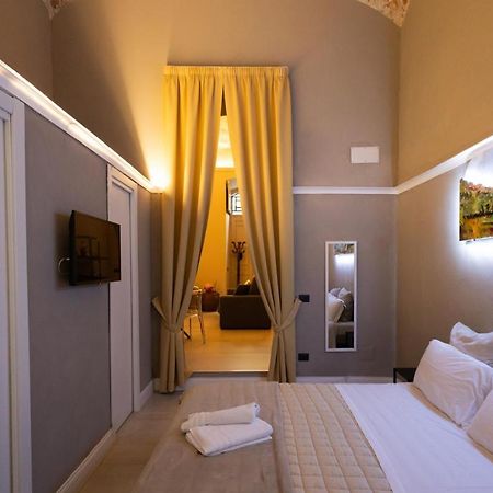 Zentral Suite Napoli Esterno foto